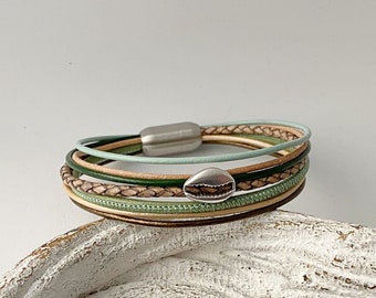 summery bracelet leather with small shell green beige
