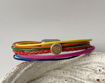 Pulsera de cuero con flor de la vida de colores