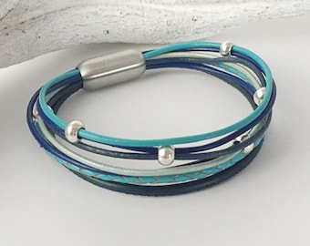 Pulsera de cuero azul turquesa