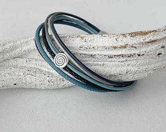 Armband Leder mit kleiner Spirale blau schwarz grau