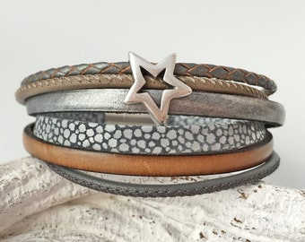 Leather bracelet with star, grey beige