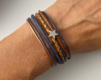 Leather bracelet with small star, navy cognac