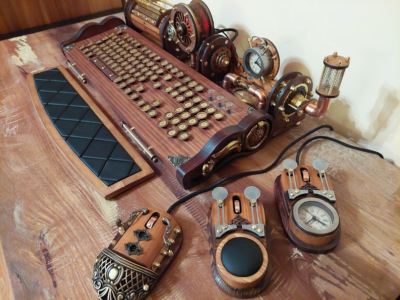 Set of steampunk neo-victorian, antique look keyboard with pencase, clock, lights and wristrest image 2