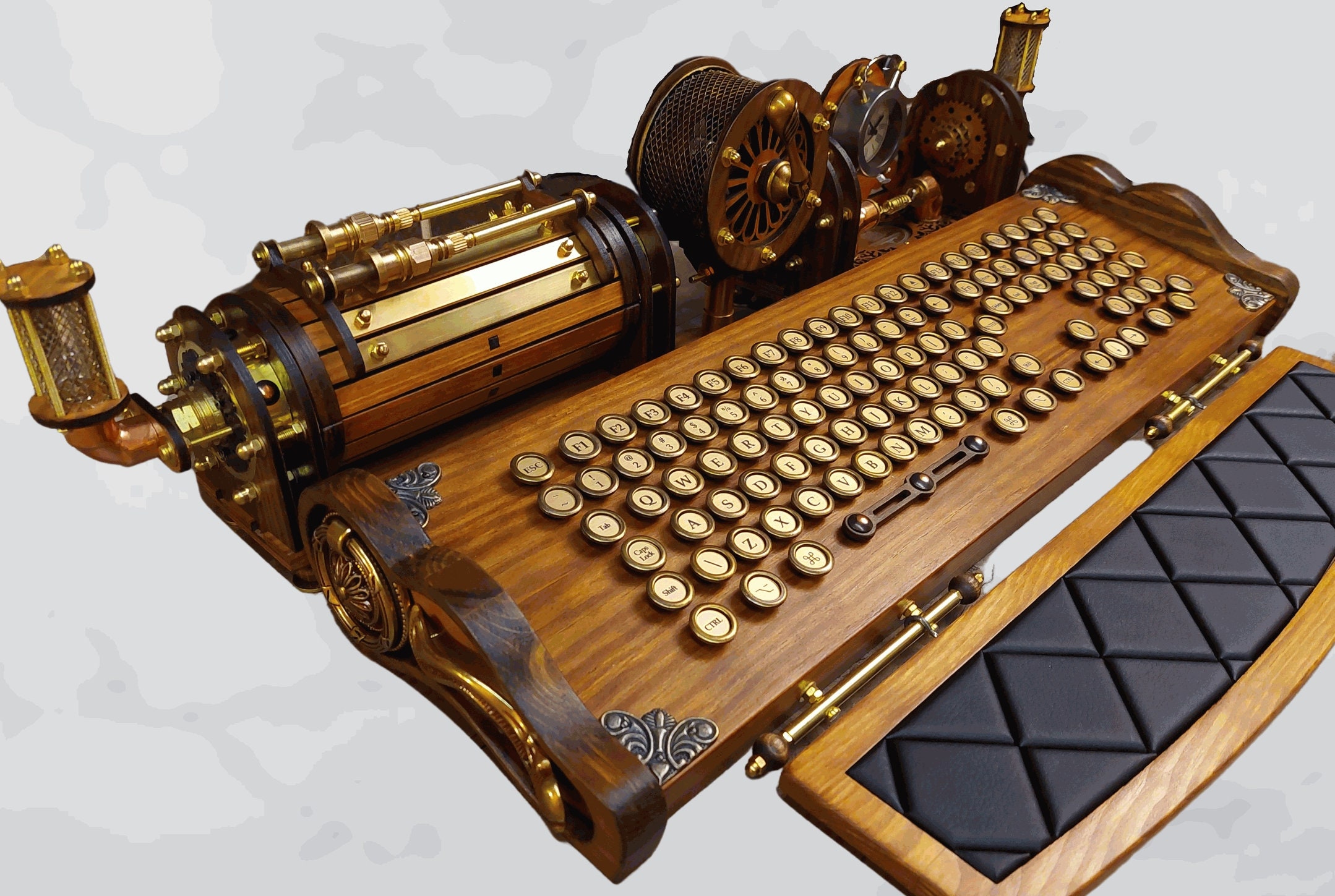 Teclado de ordenador estilo steampunk. Teclado retro futurismo con botones  redondos negros y detalles metálicos de bronce en el escritorio de madera,  vista superior. ilustración 3d Fotografía de stock - Alamy