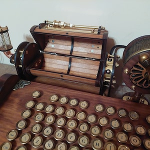 Set of steampunk neo-victorian, antique look keyboard with pencase, clock, lights and wristrest image 6