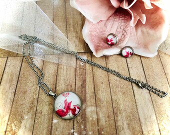 SET chain stainless steel with pendant 25 mm + studearrings 12 mm in stainless steel, motif flowers pink