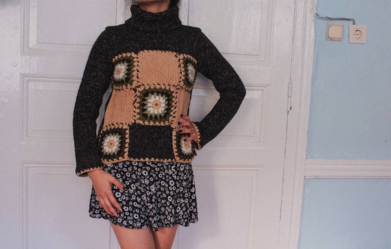 Vintage hand knitted granny square crochet 70's bo