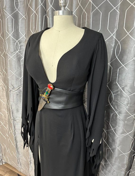 elvira black dress The Elvira Embellished Gown Silver Nude / 4