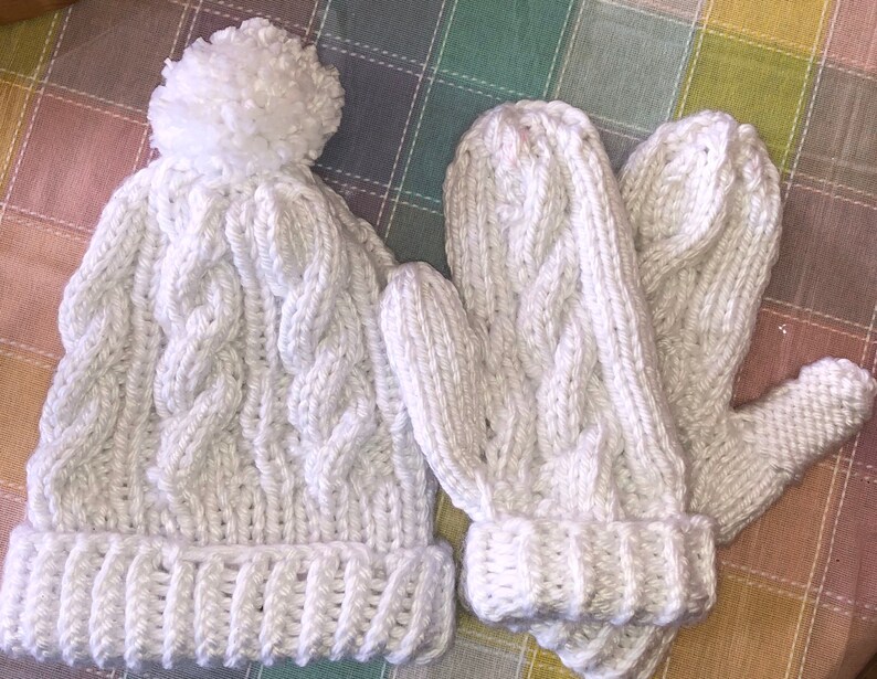 Cable Knit Mittens