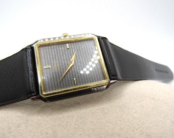 Vintage Lorus by Seiko Walt Disney Company Goofy Backwards  display picture 2