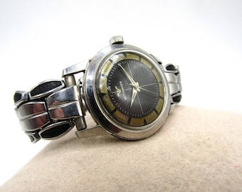 Vintage Rare Beautiful Gents Wittnauer Tuxedo Cross Hair Dial Sub Second Cal. 11WSG Swiss Watch in Great Cosmetic & Working Condition!!!