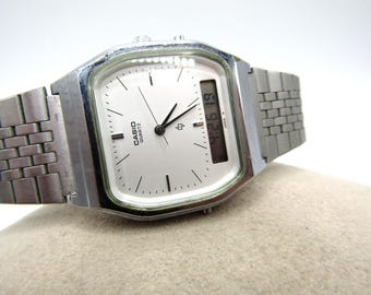 Early Retro Casio Illuminator Digital LCD Multi Function Data Bank