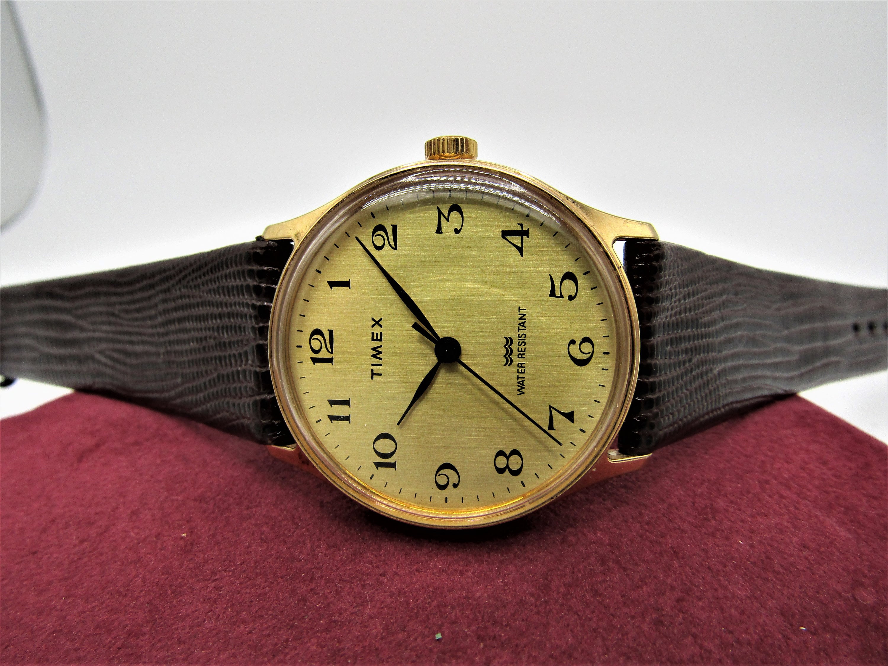 Vintage‎ 1997 Timex Indiglo 27mm Women\'s Quartz Watch New Mesh Strap Size 4.5-7 Vintage Womens Mesh Watch - Etsy main image 3
