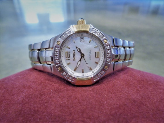 Vintage Beautiful Seiko Coutura 7N82-0CG0 Watch W/ Crystal | Etsy