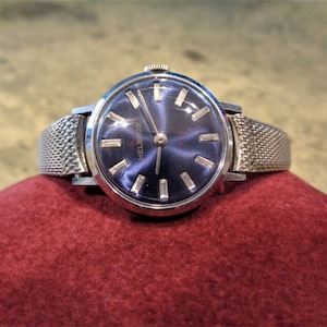 Vintage Beautiful Ladies Helbros Swiss Watch with New Kestenmade Mesh Band in Excellent Cosmetic and Working Condition!!!