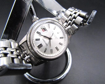 Vintage Rare Beautiful Ladies Seiko 2107-0050 Diashock Watch with Original Beads of Rice Bracelet in Excellent Working Condition!!!