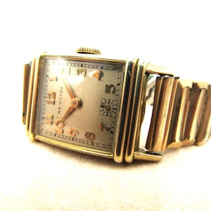 Vintage Rare Gents 1941 Hamilton "Lester" Cal 982 Tank Watch w/14K GF Case / 18K Solid Gold Markers in Great Cosmetic & Working Condition!!!