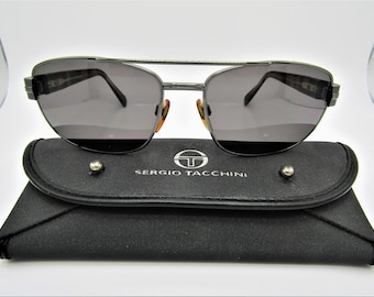 Vintage Rare Sergio Tacchini S.T. 1060S T829 P Tortoise Aviator / Driver Sunglasses in Excellent Condition Includes Genuine Tacchini Case!!!