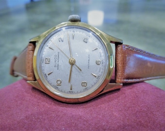 Vintage Rare Renoma Sunco Super-Automatic 146 B Military Swiss Made 17 Jewel Watch in Great Cosmetic and Working Condition!!