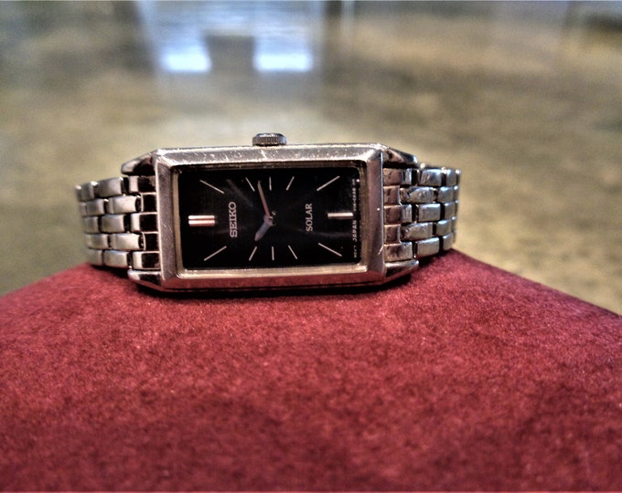 Vintage Rare Ladies Seiko V116-0AA0 Solar Watch With Beautiful Black ...