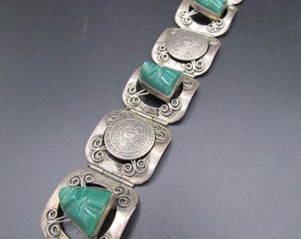 Vintage Beautiful 1940's JE MEXICO 925 Silver Green Onyx Aztec Regional Tribal Panel Calendar Medallions Bracelet in Excellent Condition!!!