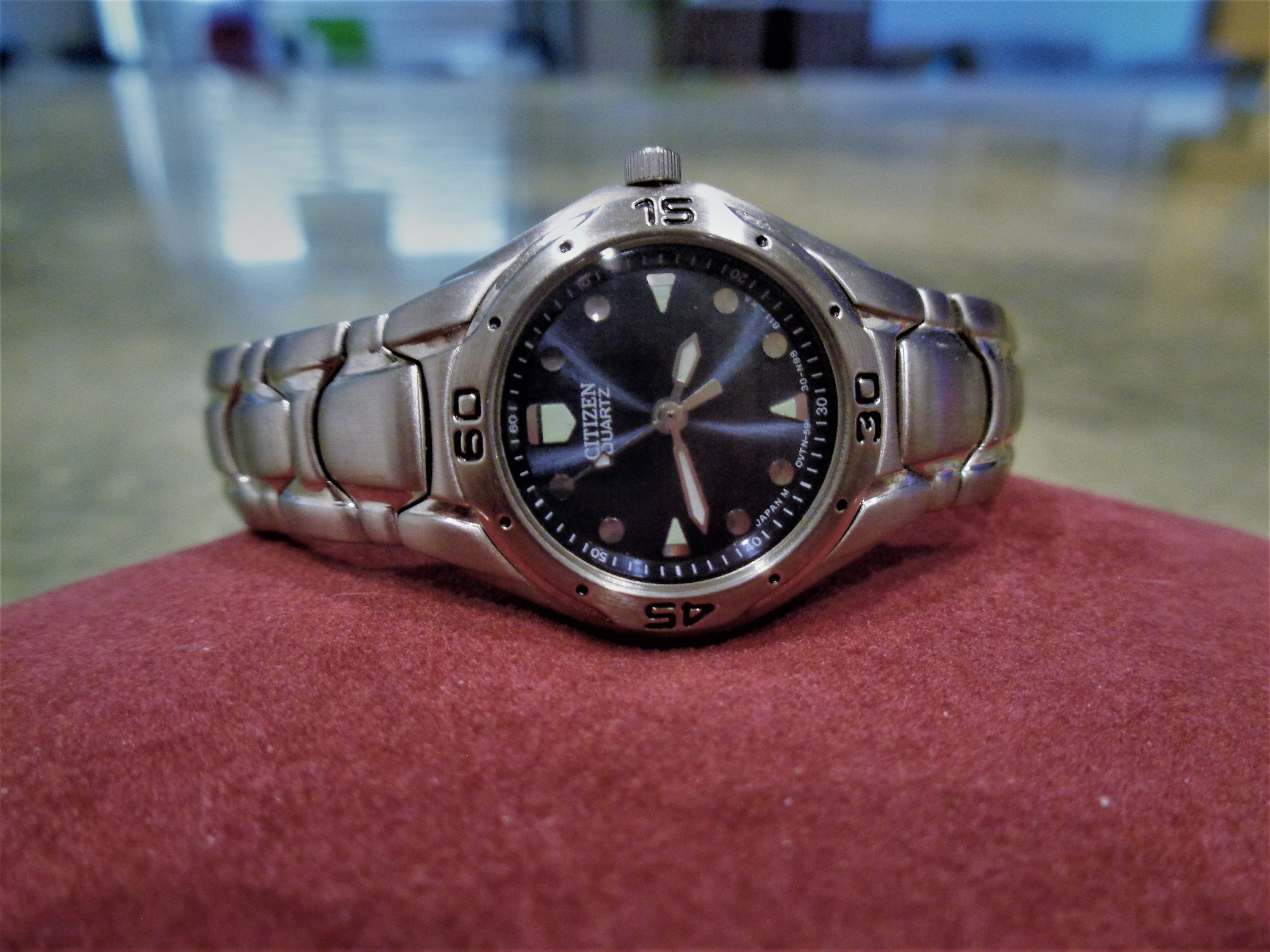 ヴィンテージの美しいシチズン GN-0-S 6930-S78861 レディース腕時計  