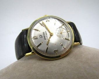 Beautiful Vintage Gents Enicar Star Jewels 982-20-01 Ultra Rare *Sub Second* Slim Swiss Watch in Excellent Cosmetic & Working Condition!!!