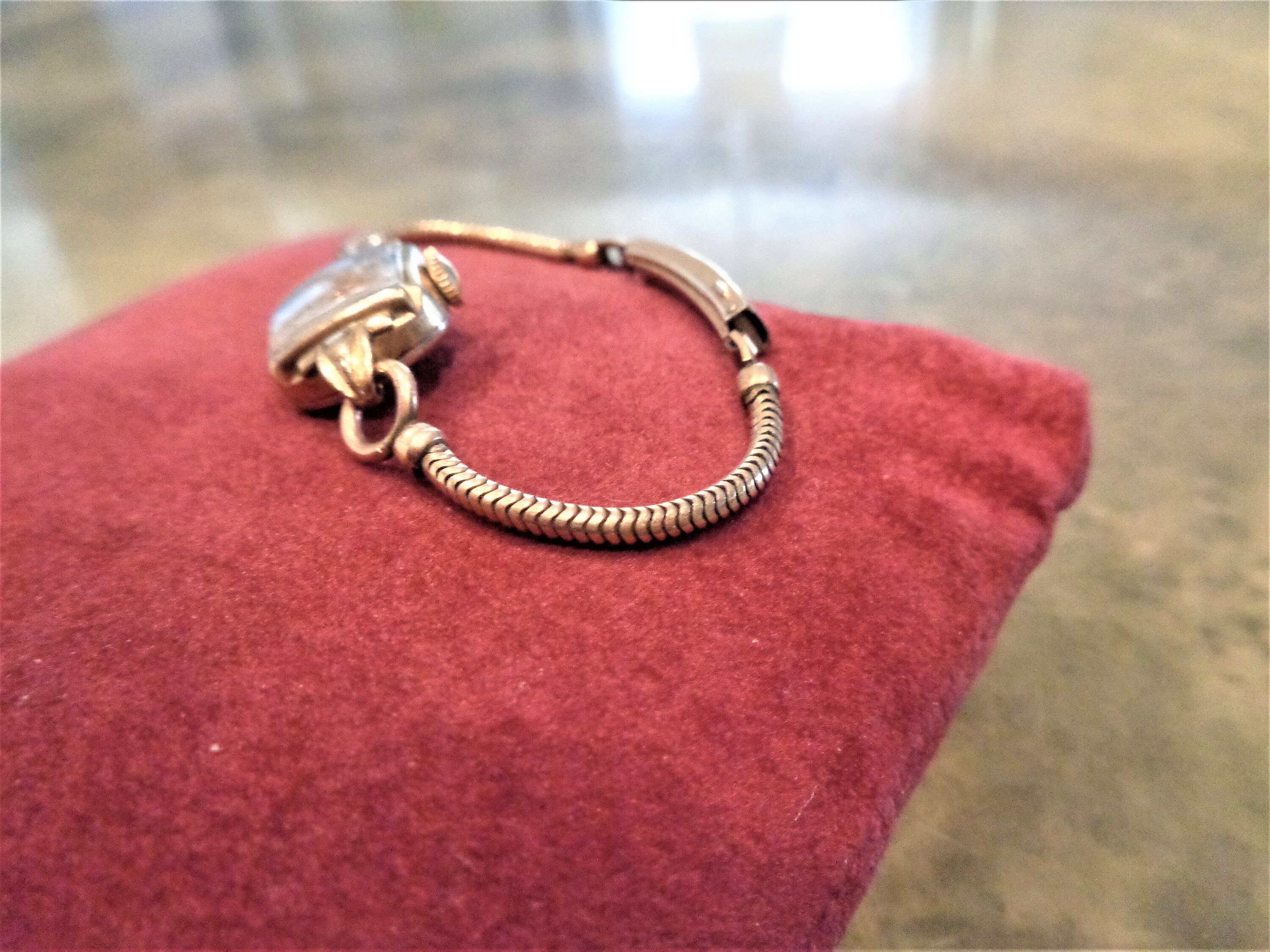 Vintage Rare Gruen Precision Ladies Cocktail Watch 10K Gold
