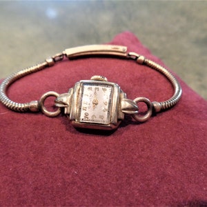 Vintage Rare Gruen Precision Ladies Cocktail Watch 10K Gold Filled Case Band in Great Cosmetic and Working Condition!!!