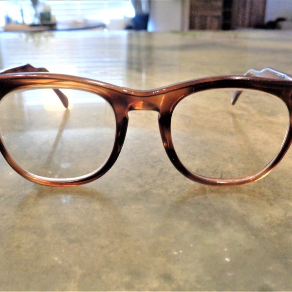 Beautiful Vintage Ultra Rare Marine Tortoise Horn Rim Tart Arnel JFK Saratoga Style Eyeglasses / Sunglasses in Great Condition!!!