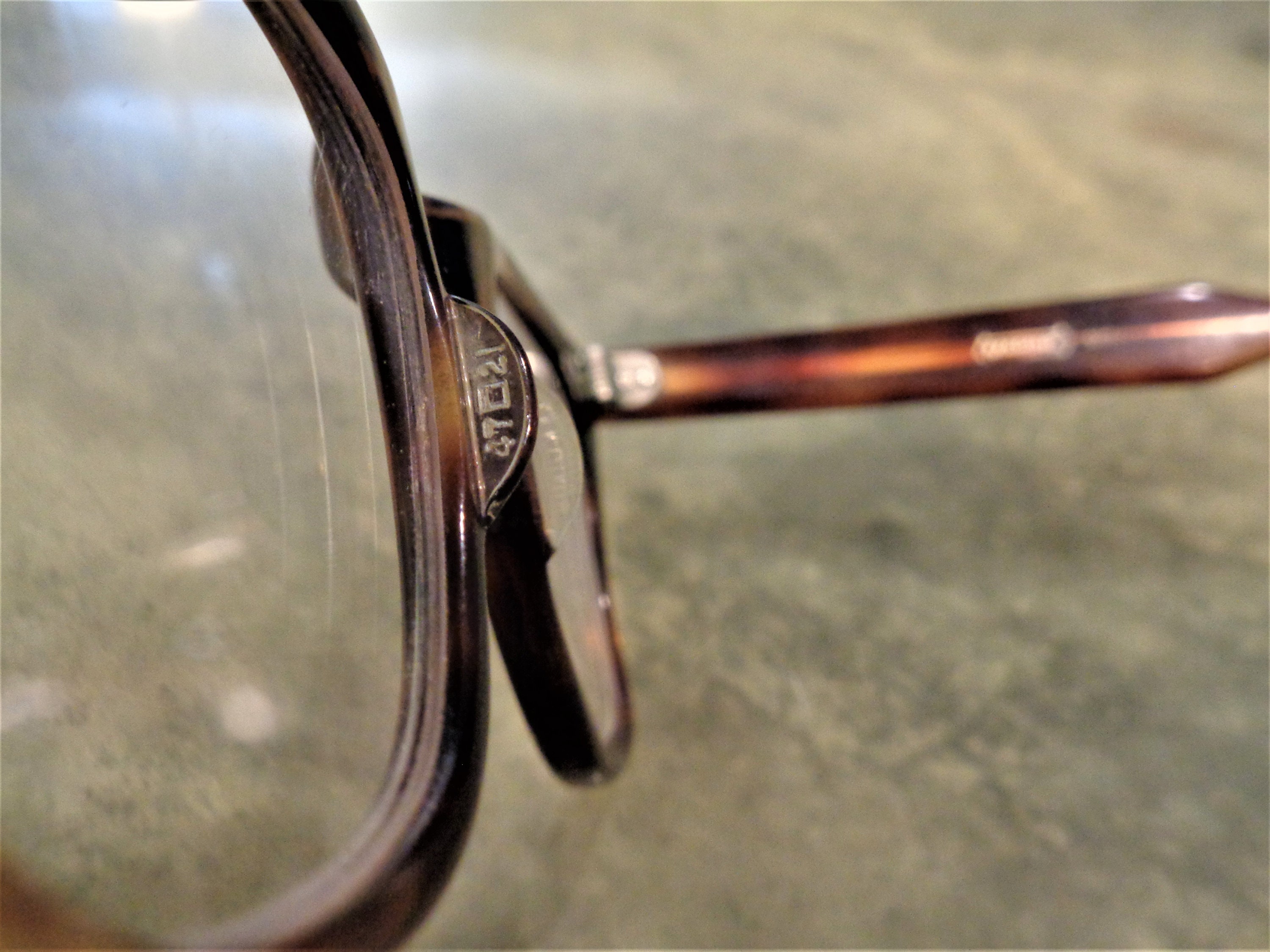 Beautiful Vintage Ultra Rare Marine Tortoise Horn Rim Tart Beautiful Vintage Ultra Rare Marine Tortoise Horn Rim Tart