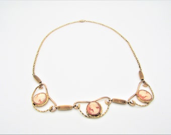 Vintage Beautiful AMCO 10K Gold Filled x3 Hand Carved Shell Cameo Collar Necklace in Excellent Condition!!!