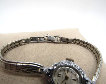 Vintage Beautiful Waltham Ladies Cocktail X12 Genuine Diamond