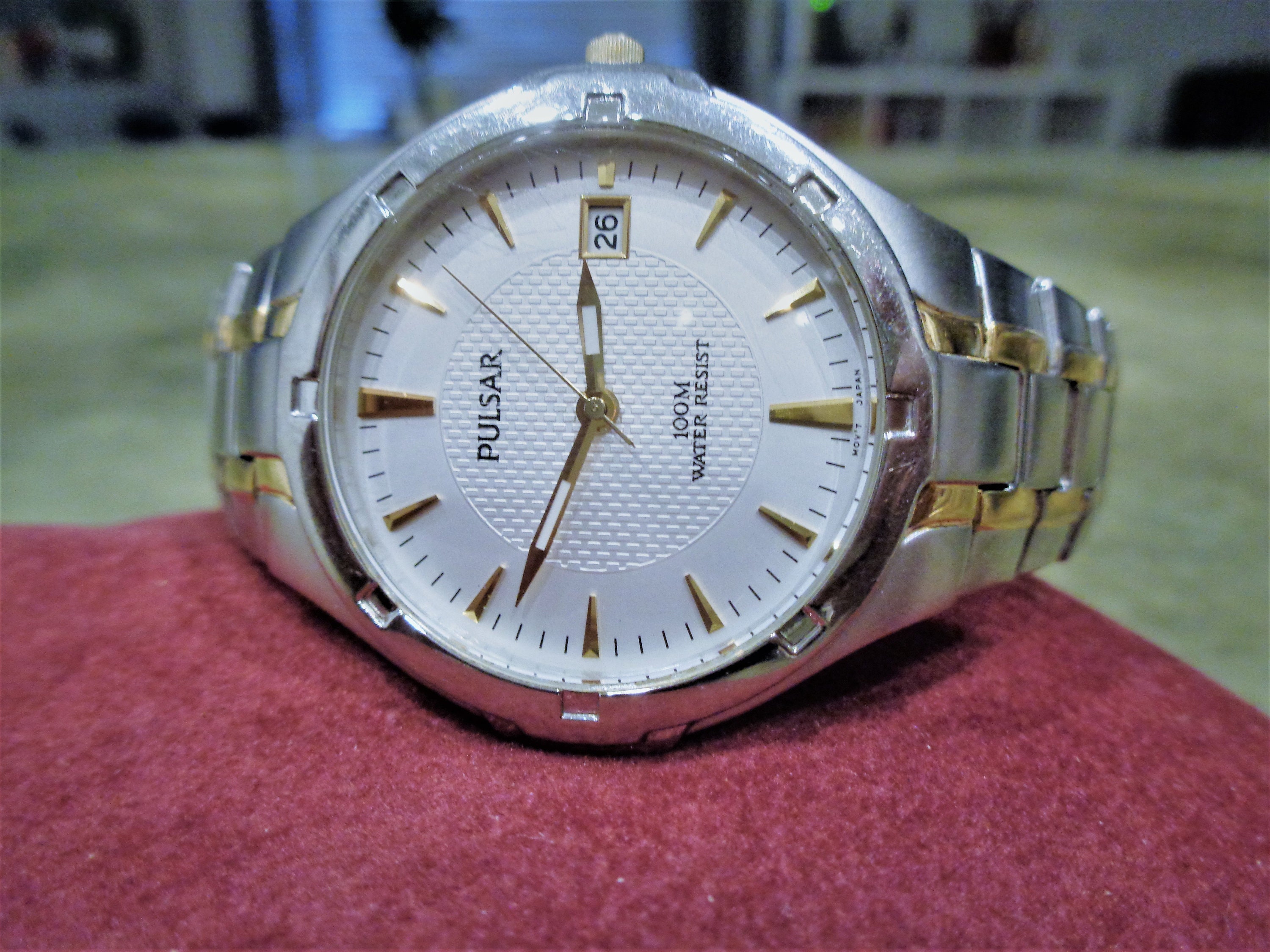 Vintage Rare Pulsar by Seiko VX42-X086 100M Water Resistant - Etsy UK Vintage Rare Pulsar by Seiko VX42-X086 100M Water Resistant - Etsy UK