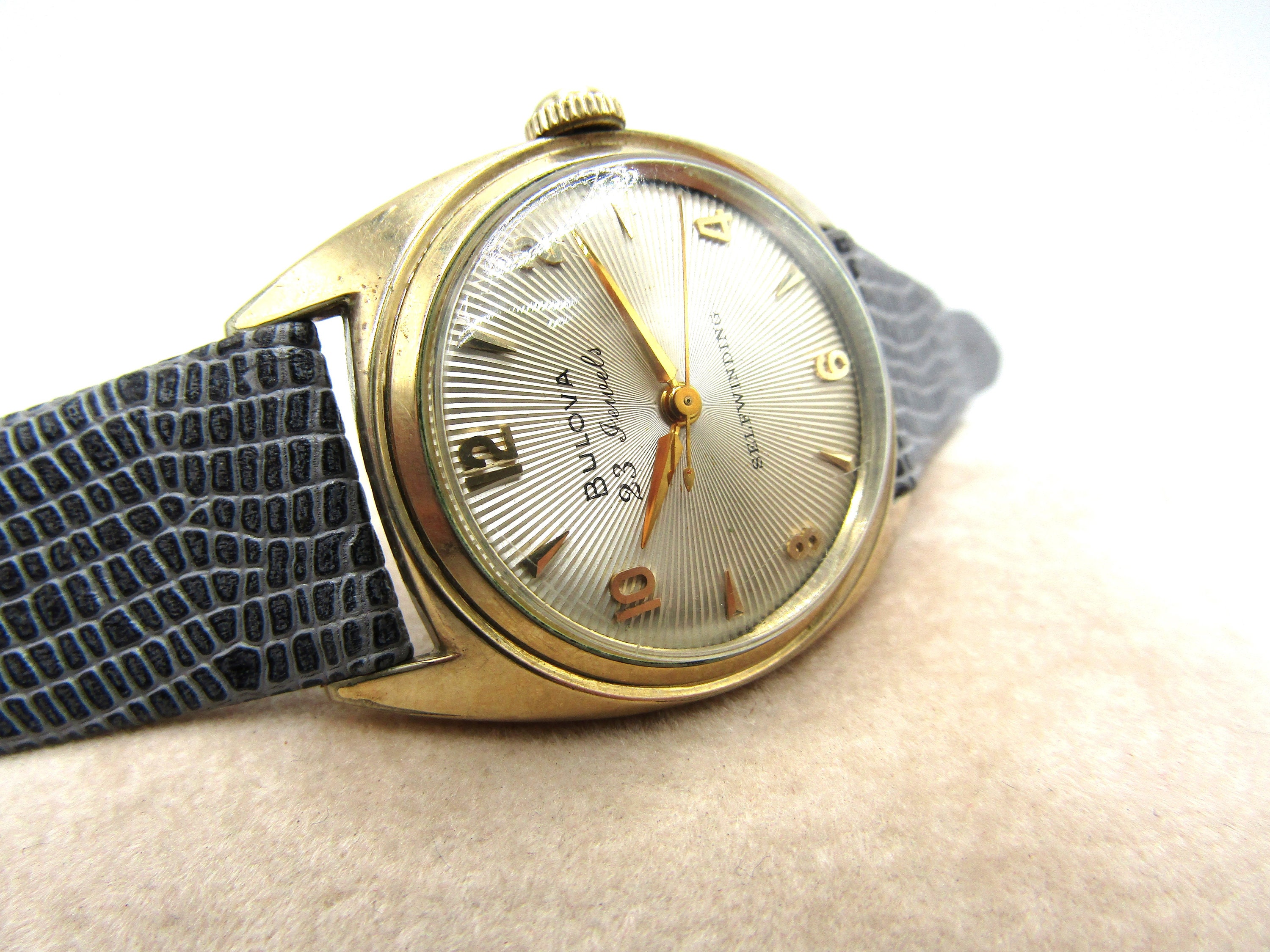 Vintage 1954 Gents Bulova 23 Jewel Self-winding Starburst  display picture 3