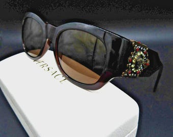 Vintage Ultra Rare Genuine Gianni Versace MOD 413/H COL 90A Medusa Tortoise Havana Biggie Smalls Style Sunglasses in Excellent Condition!!!