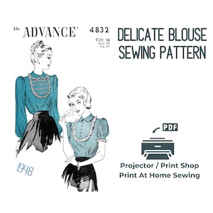 Op de afbeelding: Vintage naaipatroon voor een delicate blouse, met twee illustraties van vrouwen die de blouse dragen. Het patroon is van Advance, nummer 4832, maat 16, borstomvang 86 cm, heupomvang 94 cm. Het patroon is voor printen voor thuis naaien.