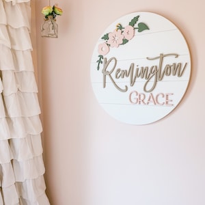Custom Wooden floral Name Sign | personalized Round Sign with flowers | Floral | shiplap | nursery Decor | Wall Art | Baby Shower Gift