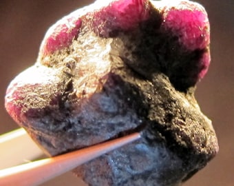 ALEXANDRITE 87 CARAT NATURAL Rough Collector’s Crystal Mineral Gem (M20)