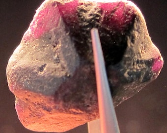 ALEXANDRITE 55.5 CARAT NATURAL Rough Collector’s Crystal Mineral Gem (R22)