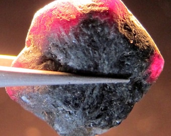 ALEXANDRITE 68 CARAT NATURAL Rough Collector’s Crystal Mineral Gem (R23)