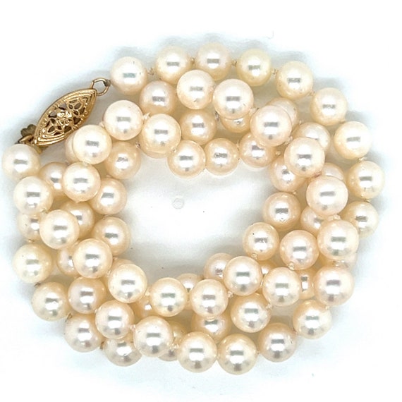 Lady's Strand Of Akaya Cultured Pearls Necklace. - image 4