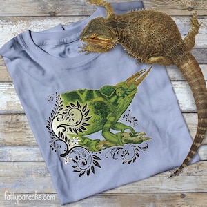 Fancy Design Jackson&#39;s Chameleon Reptile Unisex Tee, Lizard Owner Gift