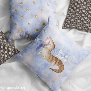 Coussin scinque langue bleue avec escargots, décoration d'intérieur pour reptile mignon