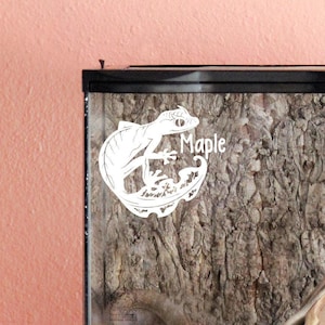 Leaf Tailed Gecko Personalized Decal, cute reptile lizard car sticker