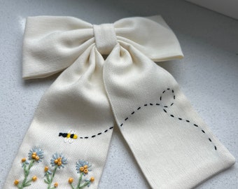 Embroidered hair clip sewn embroidery motif bee flower