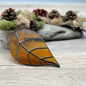 Stained Glass Leaf-Poplar Leaf-Glass Leaf-Orament-Christmas Decor-Autumn Decor-Tree Decor-Sun Catcher-Window Accessory-Home and Garden Decor