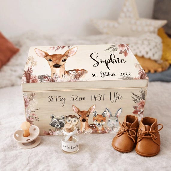 Erinnerungskiste Baby persönliches Geschenk zur Geburt, Erinnerungsbox als Geburtsgeschenk, Spielzeugkiste, Holzkiste mit Namen PAMPAS 100