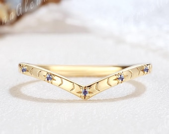 Minimalist Alexandrite Moon Wedding Band Sterling Silver Celestial Moon Engraved Ring Alexandrite Curved Wedding Band Custom Rings for Women