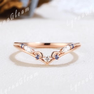 Unique Crescent Moon Alexandrite Wedding Ring Rose Gold Alexandrite Curved Wedding Band Moissanite Chervon Ring Matching Rings for Women